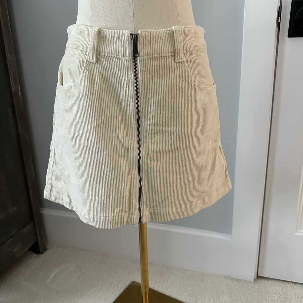 American Eagle BrandCream Corduroy Women Zipper Skirt NWT Size 8